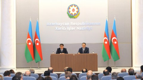 Faydalı qazıntı yataqlarımız qanunsuz istismar edilib - Hikmət Hacıyev