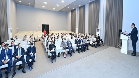 Azərbaycanda neçə əcnəbi təhsil alır?