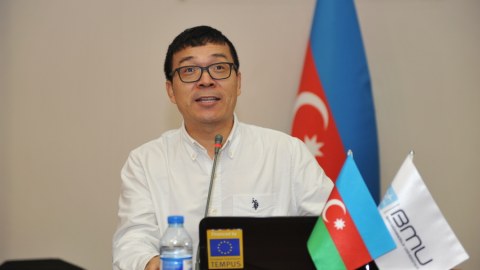 BMU-da ABŞ professoru ilə görüş - FOTO