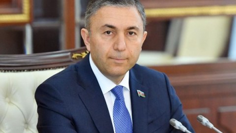 Təhsilin keyfiyyəti və müəllimin maaşı artmalıdır - Komitə sədri