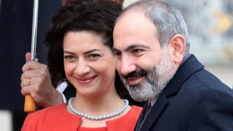 Paşinyanın arvadı yenə erməniləri qəzəbləndirdi - FOTOLAR