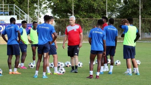 Moldova klubu azərbaycanlı baş məşqçi ilə vidalaşdı