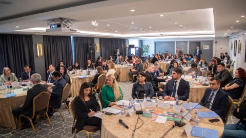 Qadınlarla bağlı layihə yekunlaşdı - FOTOLAR