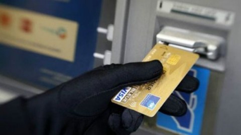 Vətəndaşların bank hesablarından pul OĞURLANDI