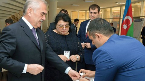 Vasif Talıbovun dosyesi: fabrikdən Ali Məclisə gedən YOL