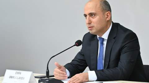 Emin Əmrullayevi niyə başa düşmürük...