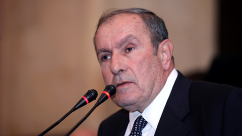 Ter-Petrosyanın ürəyinə stent qoyuldu