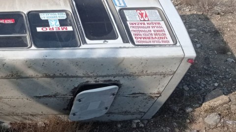 Sərnişin avtobusu dərəyə aşdı - FOTO
