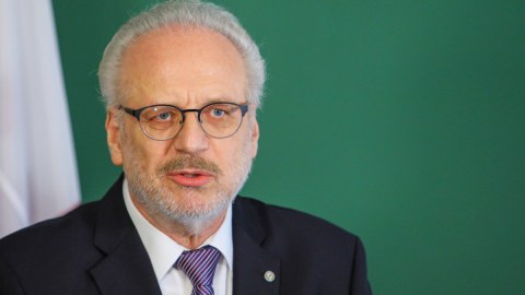 Latviya Prezidentindən İlham Əliyevə TƏBRİK