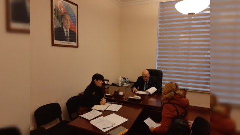 Əhliman Əmiraslanov Milli Məclisdə vətəndaşları qəbul edib
