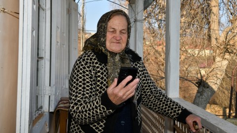 “Aztelekom” Slavyanka kəndinə internet çəkir