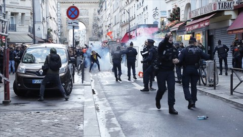 Parisdə PKK tərəfdarları polisə HÜCUM ETDİ