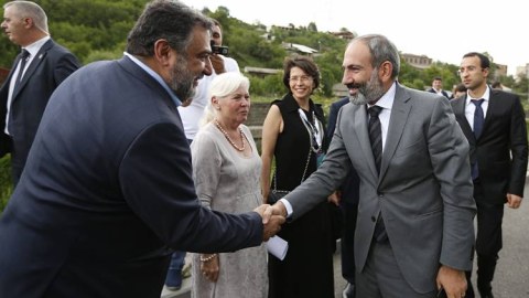 Lavrovun mesajı Paşinyanla Vardanyanı çarəsiz duruma salıb - ŞƏRH