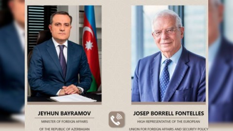 Ceyhun Bayramov Aİ rəsmisilə Laçın yolunu müzakirə edib