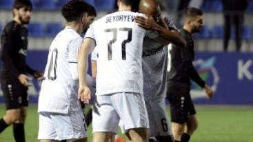 “Qarabağ” 500-cü qələbəsini qazanıb