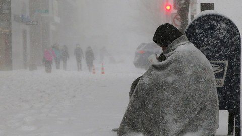 Şaxtalı hava 40 nəfərin ölümünə səbəb oldu