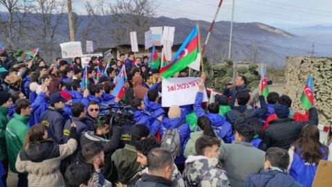 Pakistanlı tələbələr Laçın yolundakı aksiyaya qoşulmaq istəyirlər