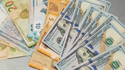 Dolların sabaha olan MƏZƏNNƏSİ