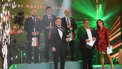 Nazir tədbirə qolusarğılı gəldi - FOTOLAR