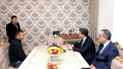 Vətən müharibəsi şəhidlərinin ailələri ziyarət olunur - FOTOLAR