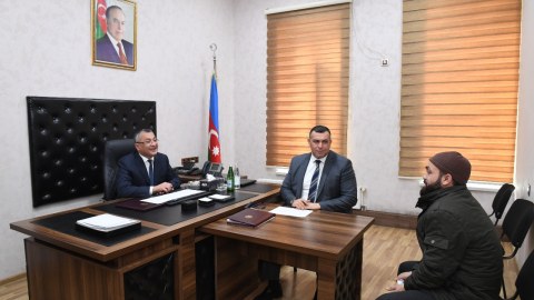 Dövlət Komitəsinin sədri vətəndaşları qəbul edib