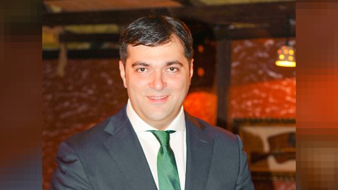 Emin Musaviyə “Əməkdar jurnalist” adı verildi