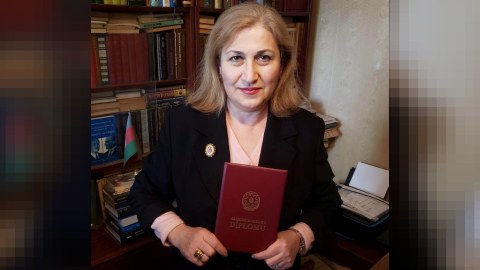 İsa Qəmbərin xanımı elmlər doktoru oldu - FOTO