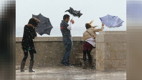 Hava yenidən pisləşəcək - Külək əsəcək, qar yağacaq