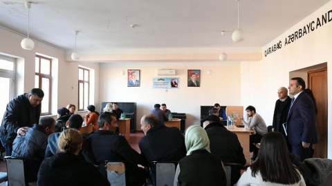 Məcburi köçkünlərə hüquqi yardım göstərilib - FOTOLAR