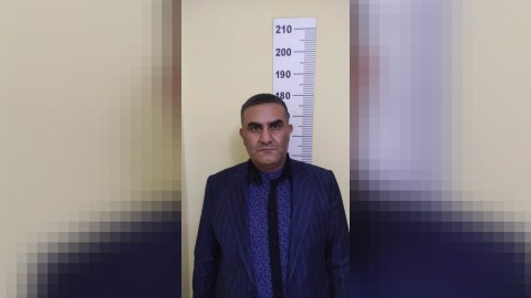 Vətəndaşları şantaj edib 54 000 manatı OĞURLADI