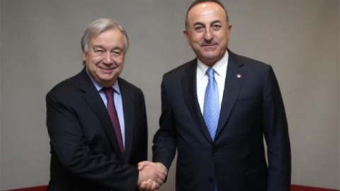 Çavuşoğlu BMT baş katibi ilə Ukraynanı müzakirə etdi 