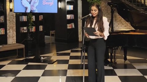 Leyla Əliyeva şeir oxudu - VİDEO 