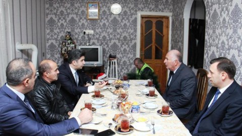 Şəhid ailələrinin ziyarəti davam etdirilir - FOTOLAR