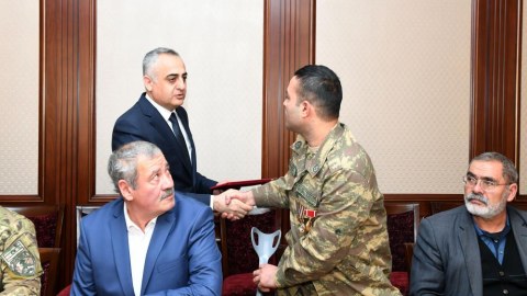 Fuad Nəcəfli Naxçıvanda şəhid ailələrinə və qazilərə mənzil verdi