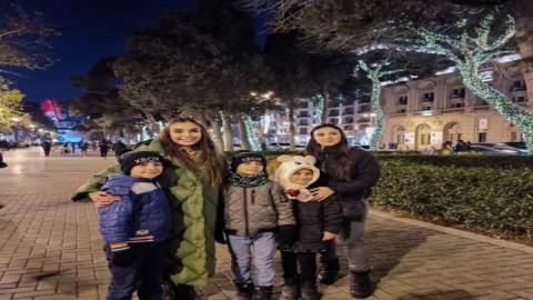 Leyla Əliyeva paytaxt sakinləri ilə görüşüb - FOTOLAR