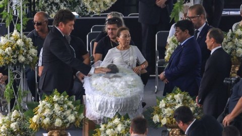 Pele ilə vida mərasimi keçirilir - FOTOLAR