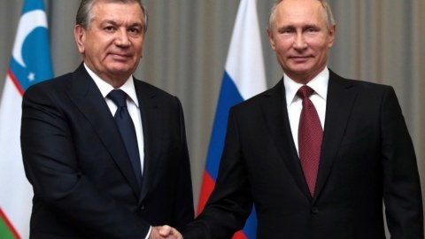 Putin və Mirziyoyev arasında telefon danışığı olub