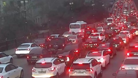 Bakının əsas yollarında TIXAC var