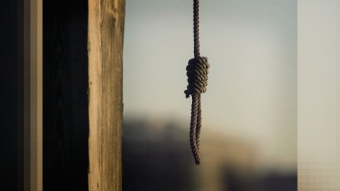 Gəncədə 35 yaşlı kişi intihar edib