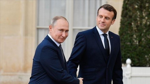 Makron Putinlə danışmaq istəyir