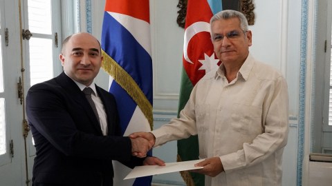 Kubadakı səfirimiz etimadnaməsini təqdim etdi