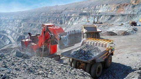 Daha 5 faydalı qazıntı yatağı hərraca çıxarılır