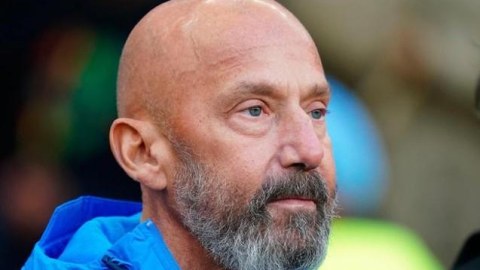 Tanınmış futbolçu vəfat etdi