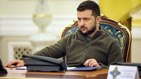 Zelenski rusiyalı məşhurları “qara siyahı”ya saldı 