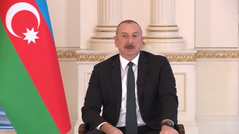 Prezident yerli telekanallara müsahibə verdi - FOTO