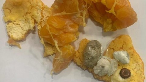 Mandarinin içindən narkotik çıxdı