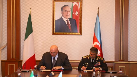 Azərbaycan və İtaliya müdafiə nazirləri sənəd İMZALADILAR