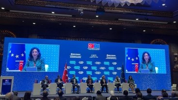 Beynəlxalq konfransda erməni cinayətlərindən danışıldı