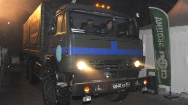 Sülhməramlıların daha 2 maşını aksiya ərazisindən keçdi 
