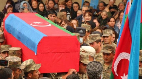 Şəhid ailəsinə verilən təqaüd 600 manata QALDIRILDI